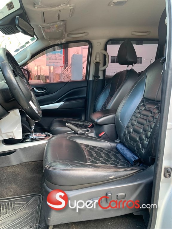 2023 Nissan Frontier LE — foto 4 / 8