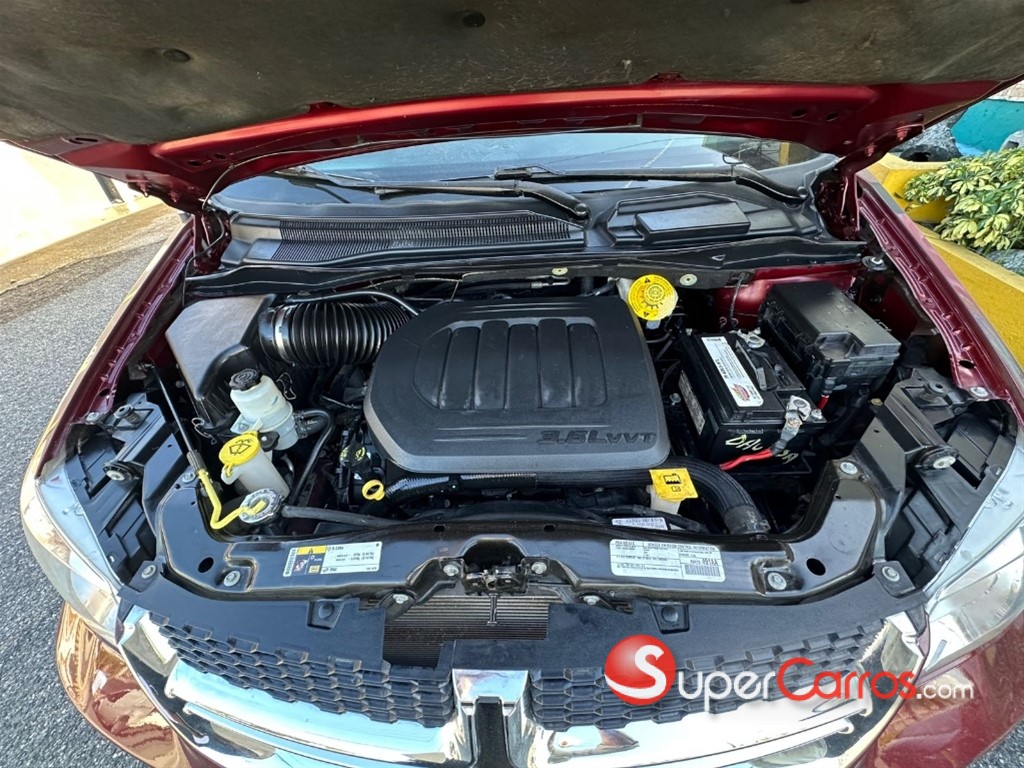 2020 Dodge Caravan SXT — foto 11 / 12