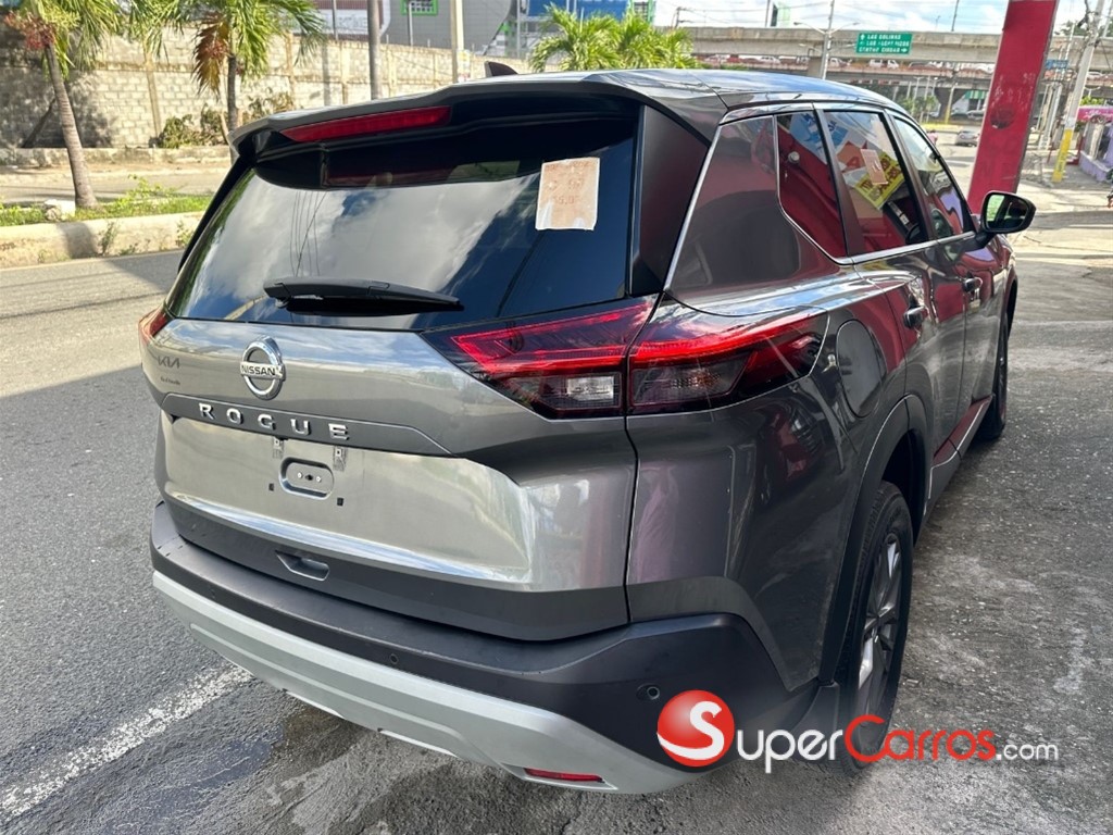 2021 Nissan Rogue SV — foto 6 / 11