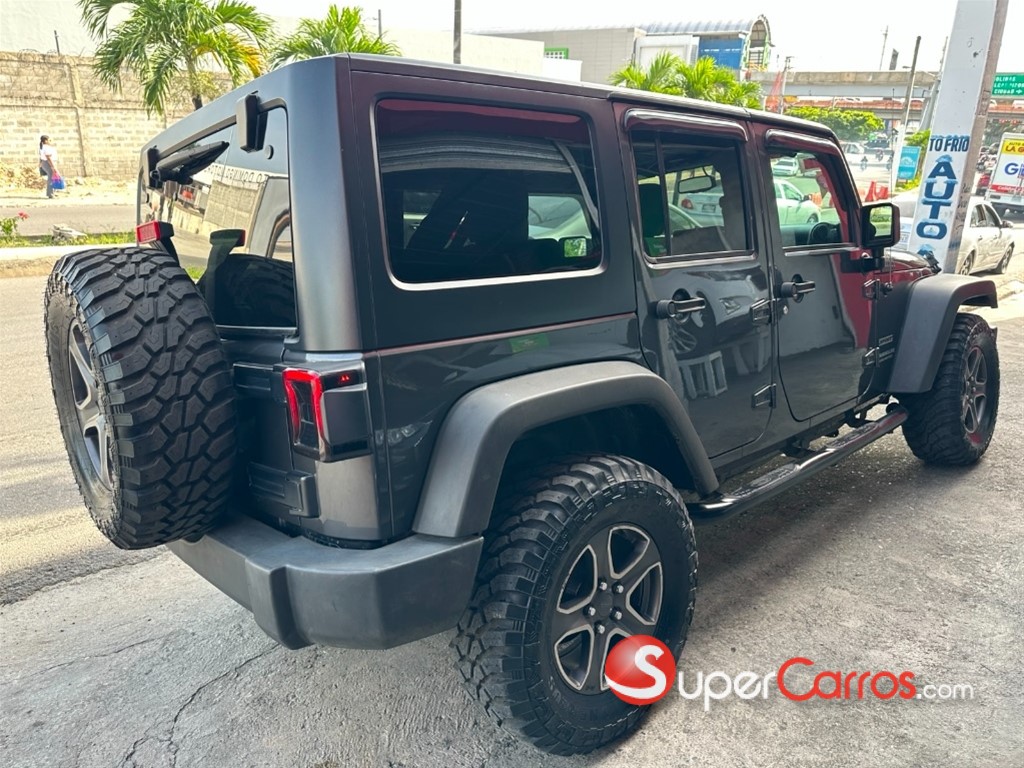 2017 Jeep Wrangler Unlimited Sport — foto 6 / 12