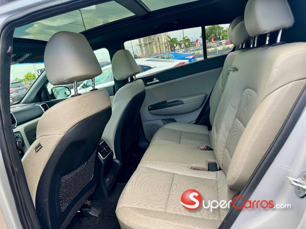 2020 Kia Sportage S — foto 8 / 11