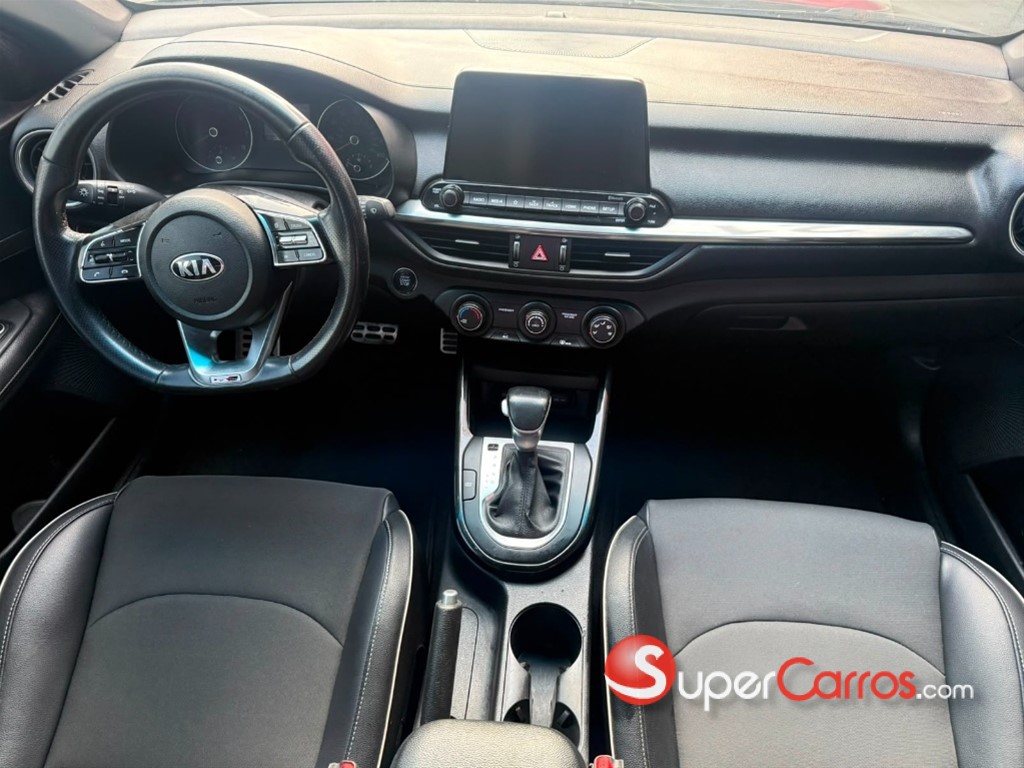 2021 Kia Forte GT Line — foto 7 / 12