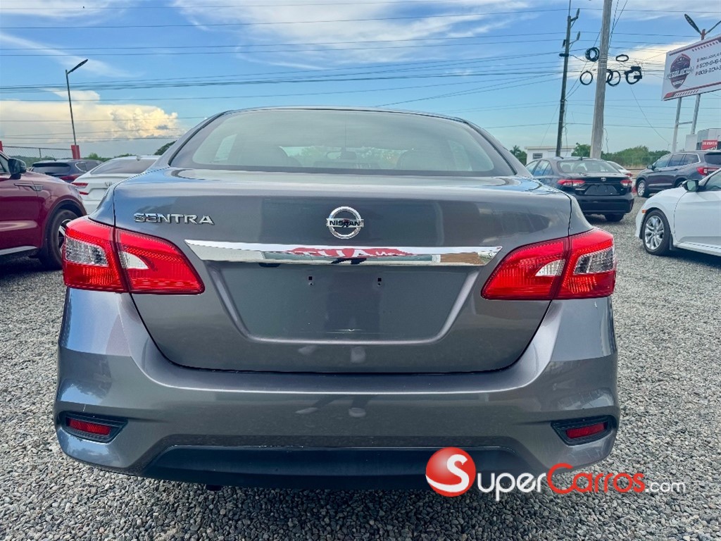2019 Nissan Sentra S — foto 4 / 11