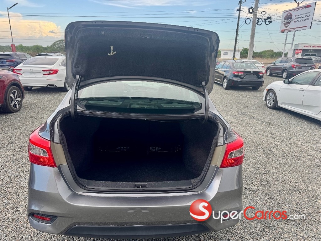 2019 Nissan Sentra S — foto 6 / 11