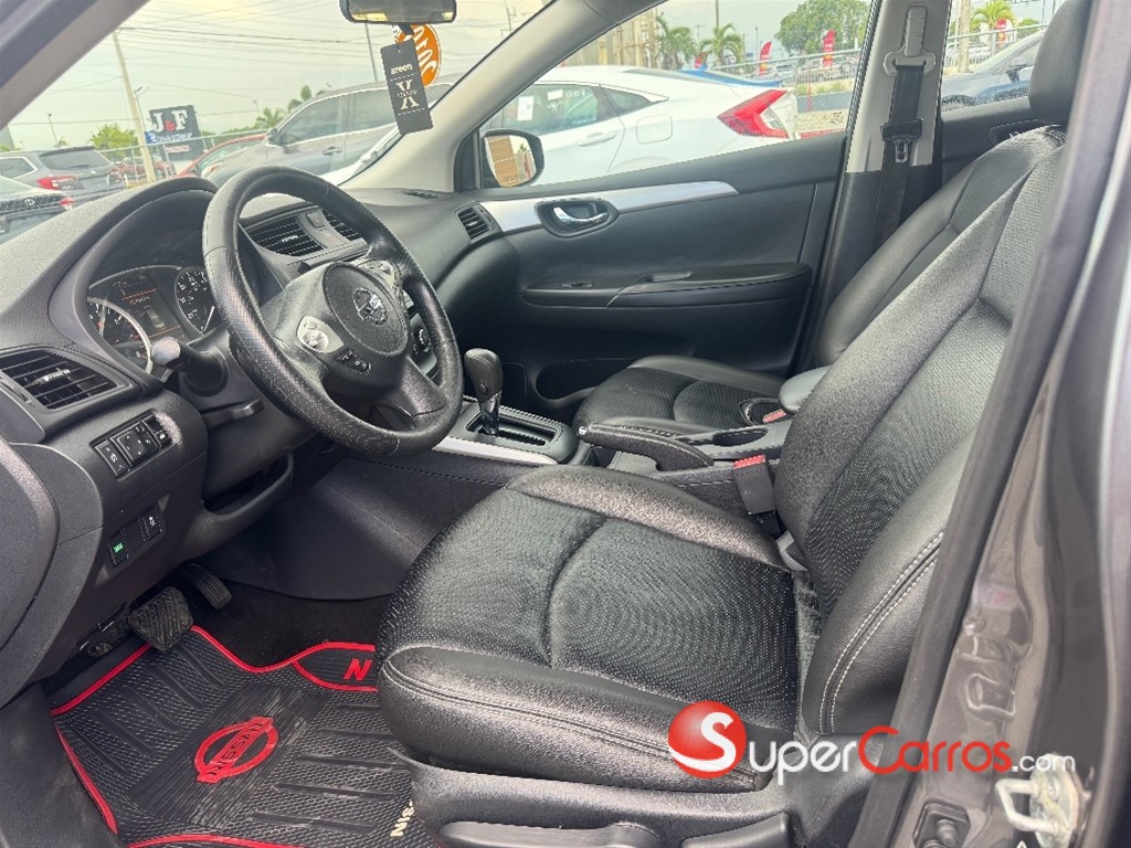 2019 Nissan Sentra S — foto 8 / 11