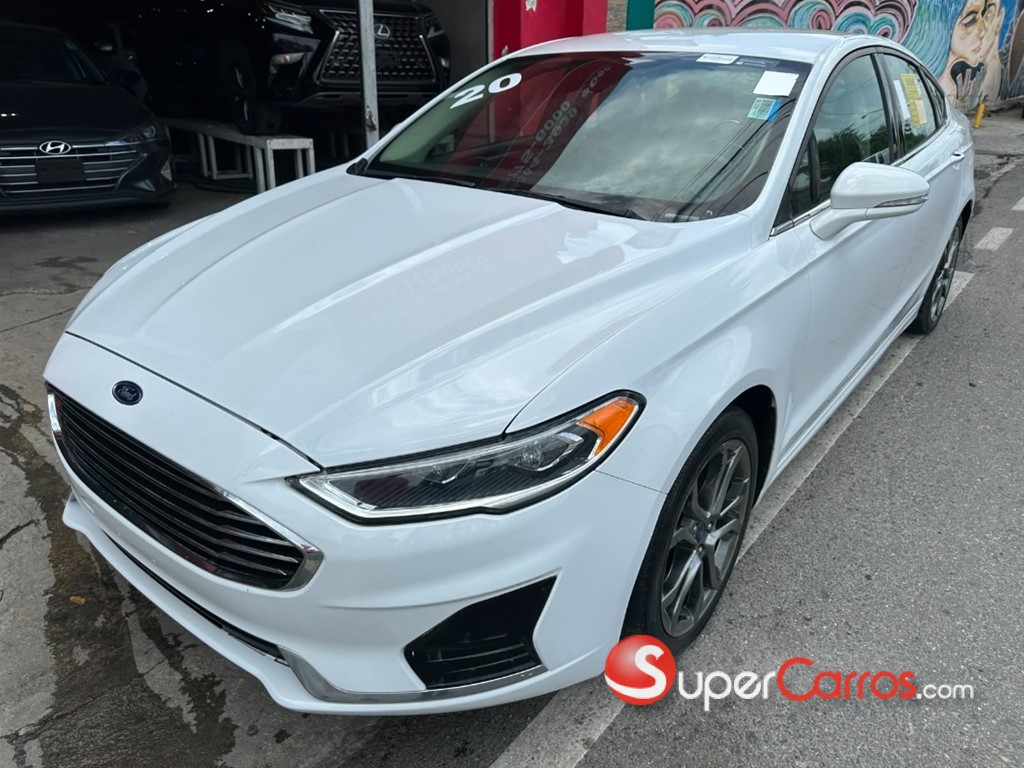 2020 Ford Fusion Titanium — foto 3 / 12