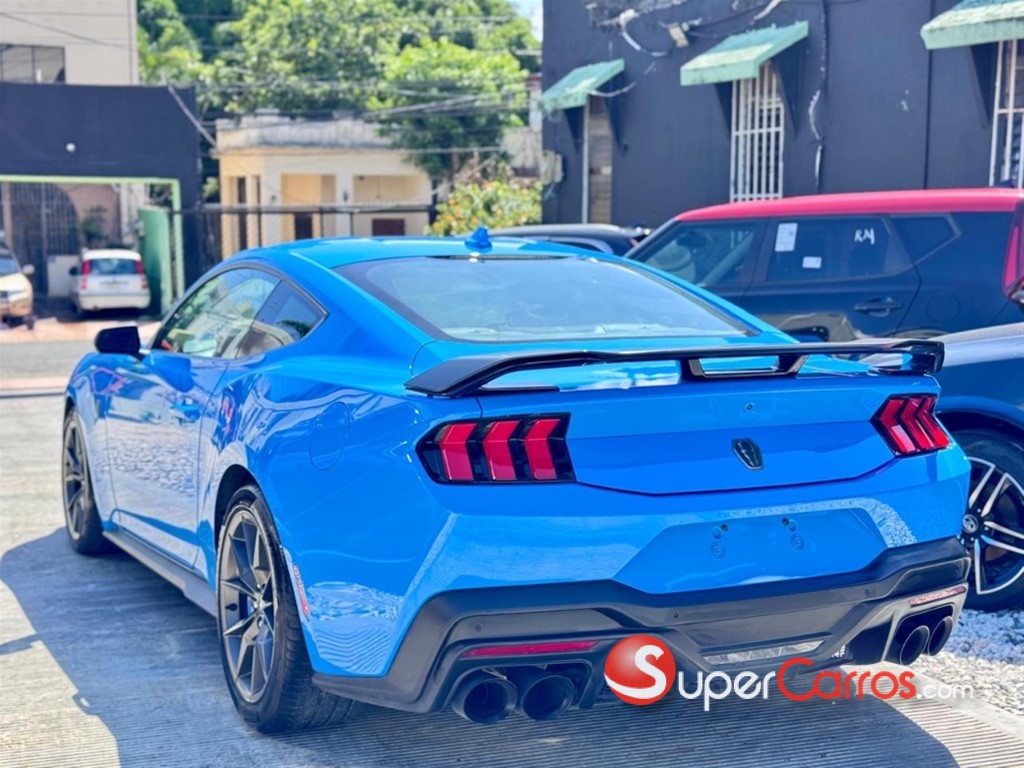 2024 Ford Mustang Dark Horse — foto 6 / 9