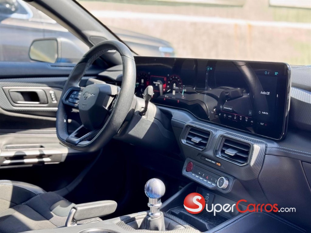 2024 Ford Mustang Dark Horse — foto 8 / 9