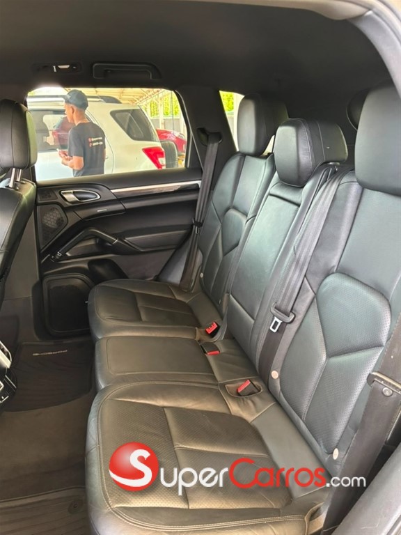2013 Porsche Cayenne — foto 8 / 9
