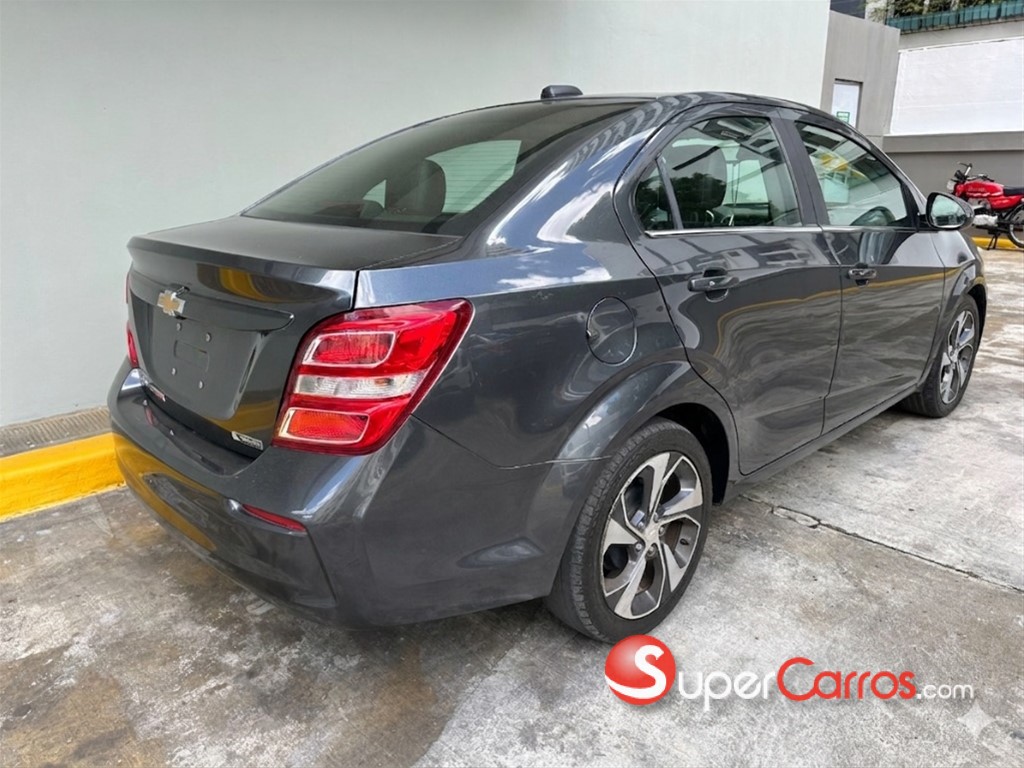 2018 Chevrolet Sonic Premier — foto 6 / 12