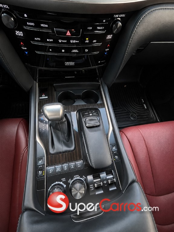 2020 Lexus LX 570 — foto 6 / 11