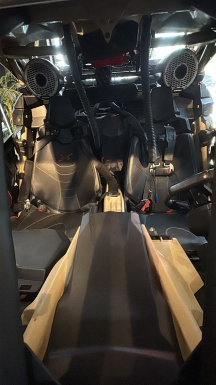 2023 Can Am Maverick X3 XRC — foto 3 / 6