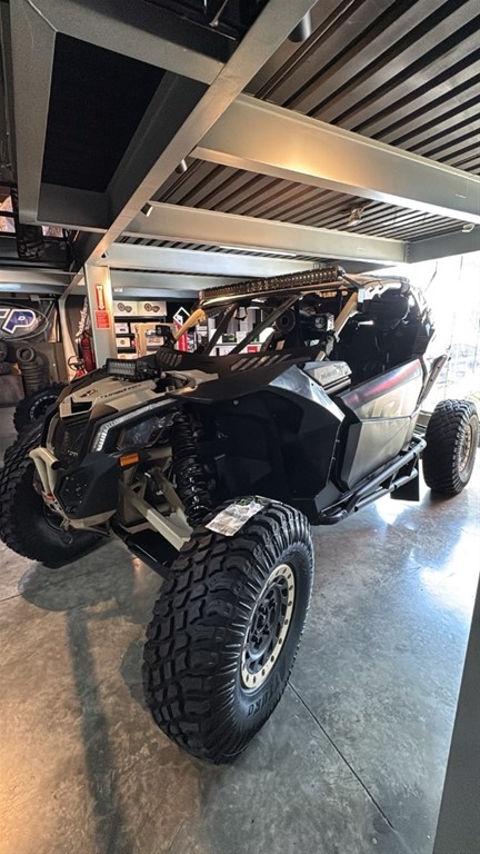 2023 Can Am Maverick X3 XRC — foto 4 / 6