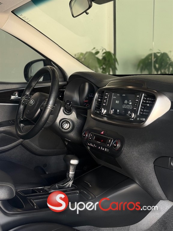 2019 Kia Sorento LX — foto 9 / 11