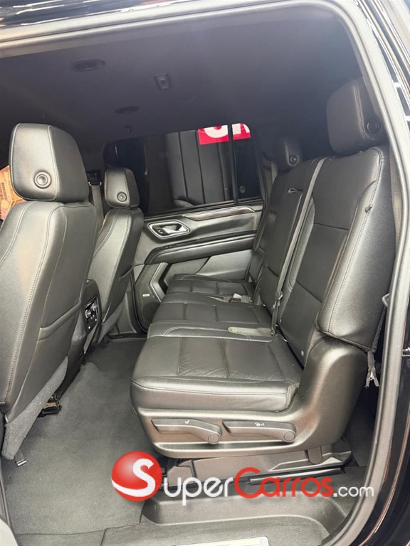 2021 Chevrolet Suburban LT — foto 7 / 11