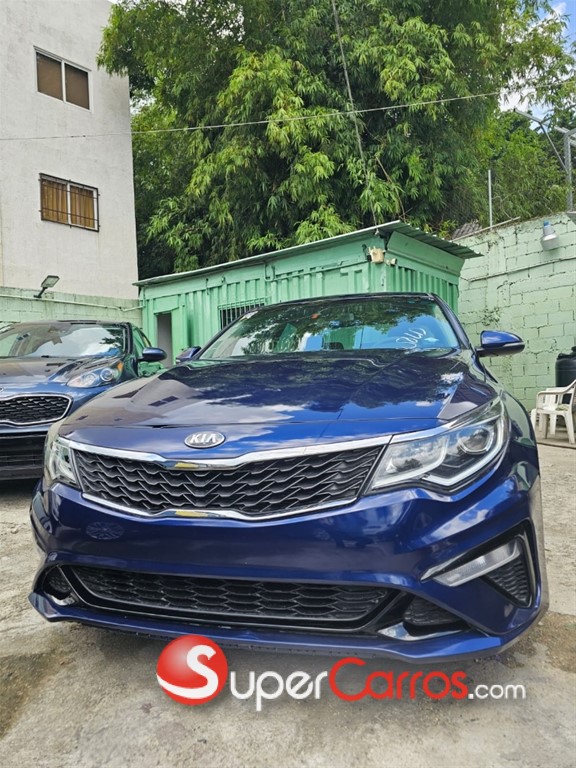 2020 Kia Optima LX — foto 2 / 9