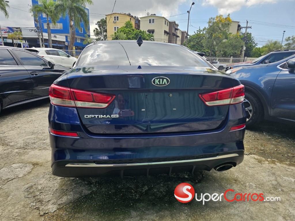 2020 Kia Optima LX — foto 4 / 9