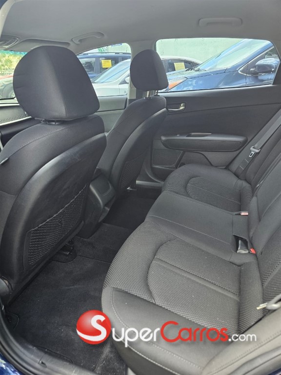 2020 Kia Optima LX — foto 7 / 9