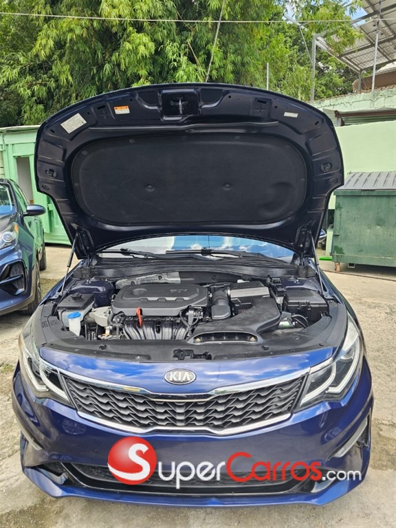 2020 Kia Optima LX — foto 8 / 9