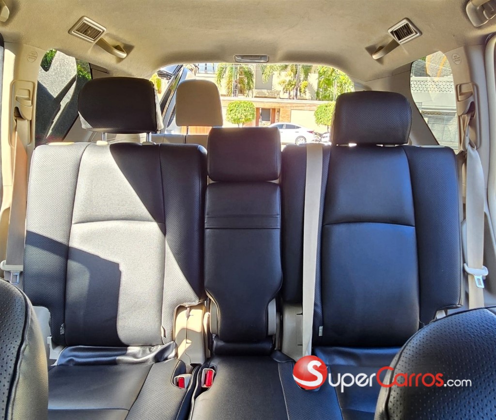 2011 Toyota Land Cruiser Prado VX — foto 12 / 12