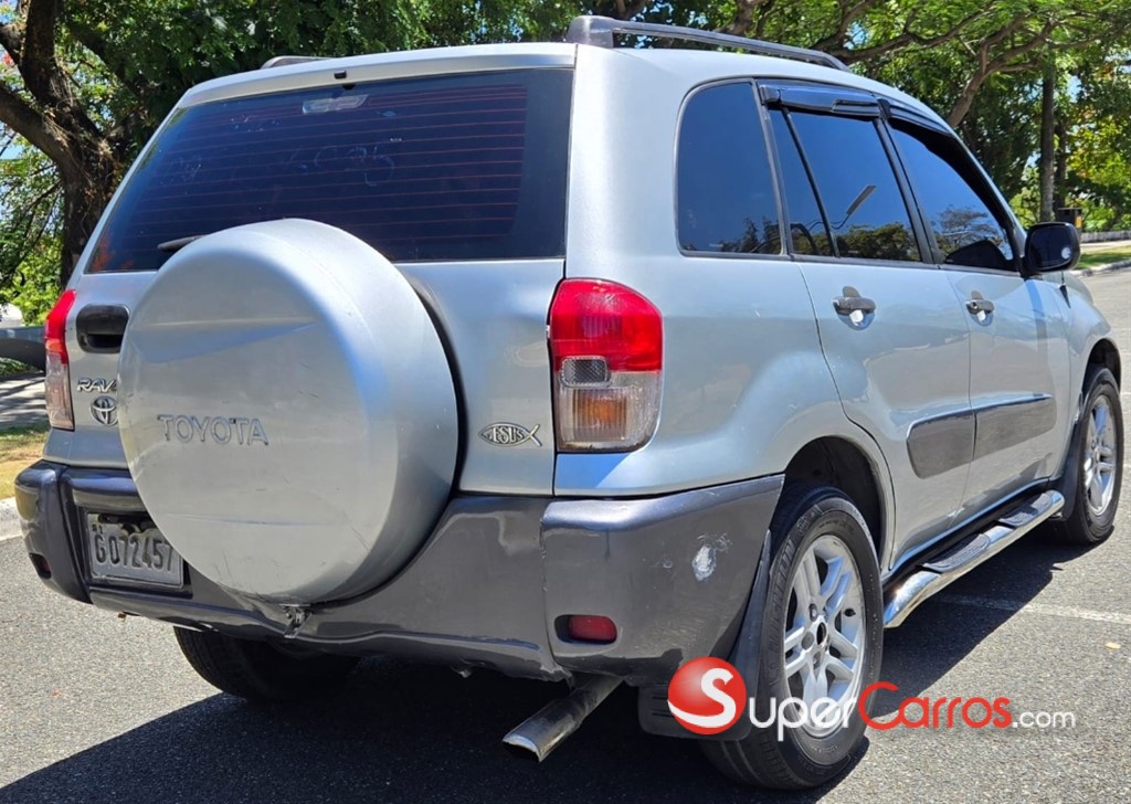 2001 Toyota RAV4 LE — foto 6 / 12