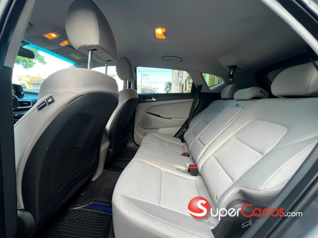 2021 Hyundai Tucson SE — foto 8 / 8