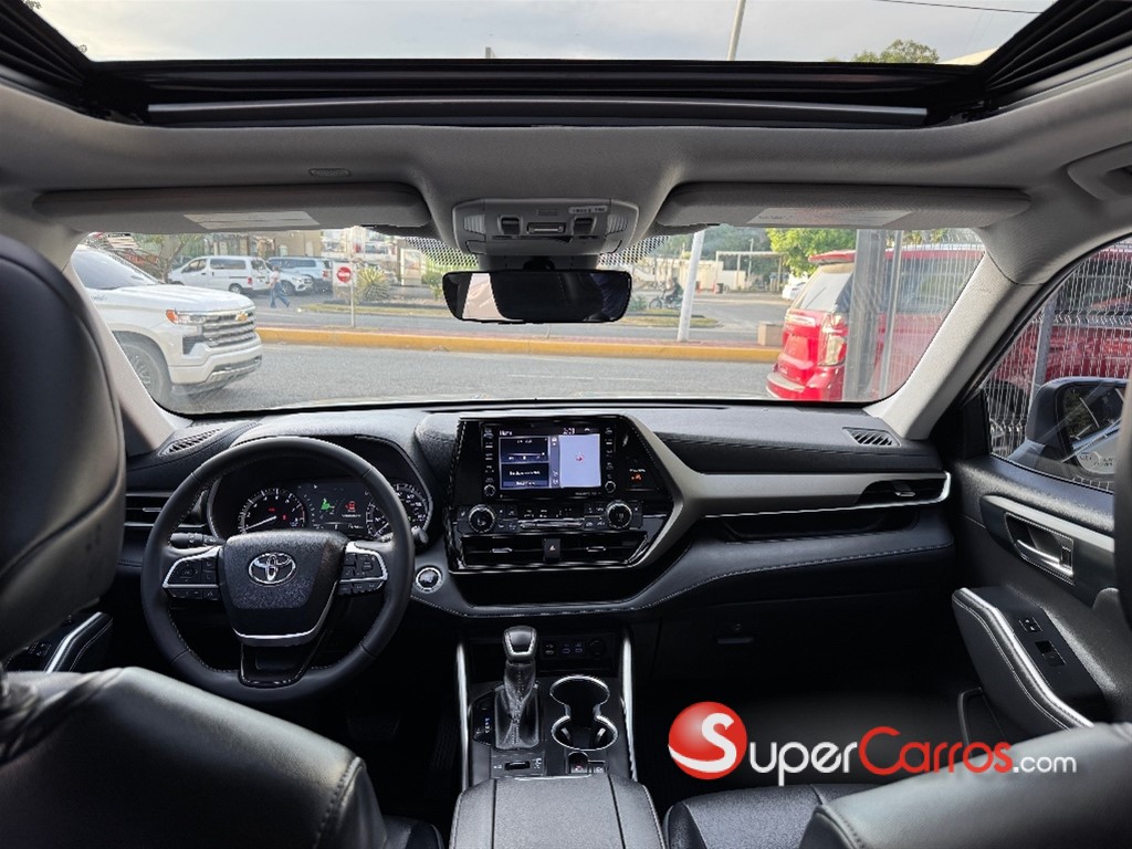 2022 Toyota Highlander XLE — foto 9 / 12