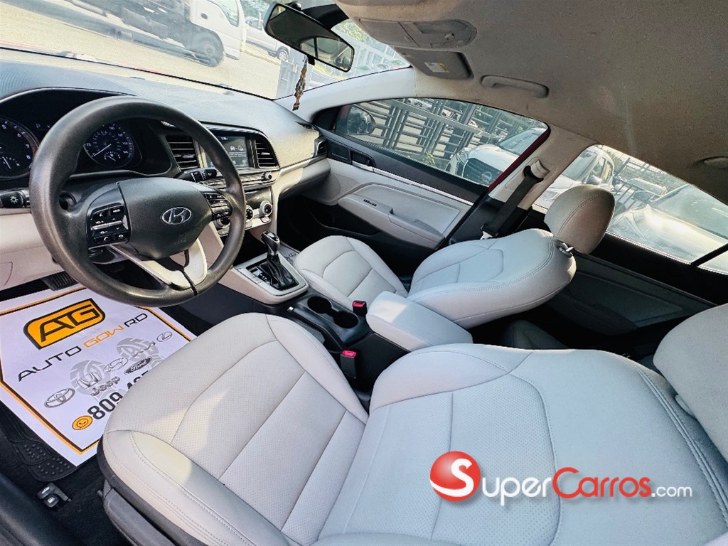 2019 Hyundai Elantra SEL — foto 6 / 12