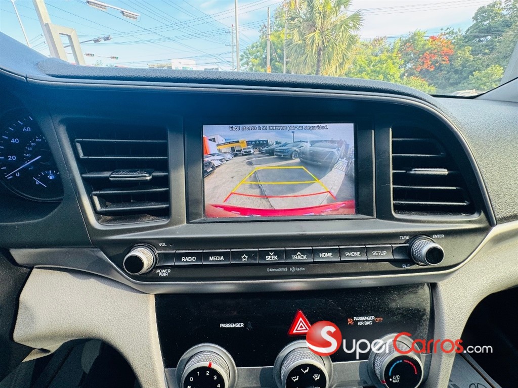 2019 Hyundai Elantra SEL — foto 10 / 12