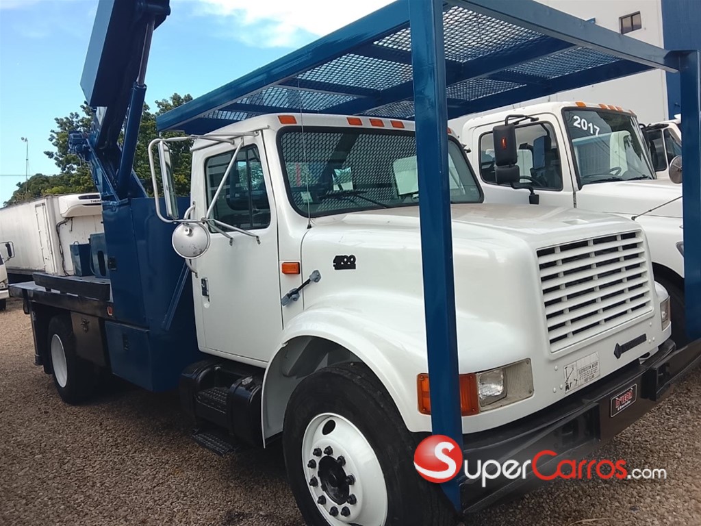 1999 International 4700
