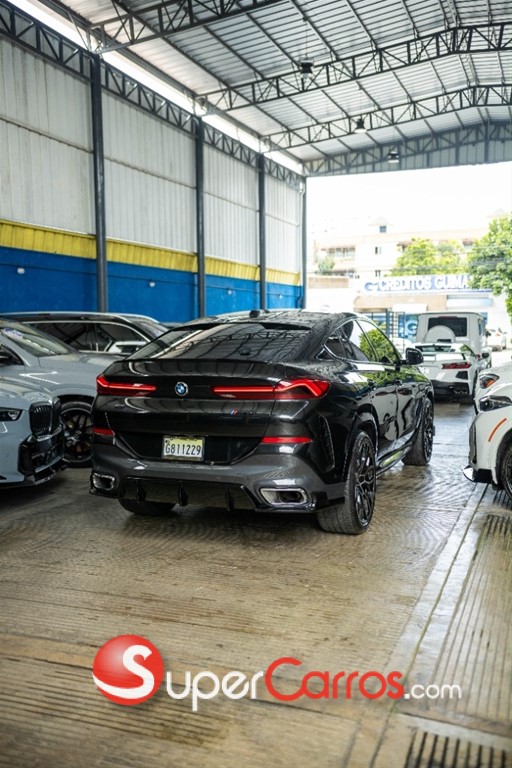 2024 BMW X 6 xDrive40i — foto 6 / 12