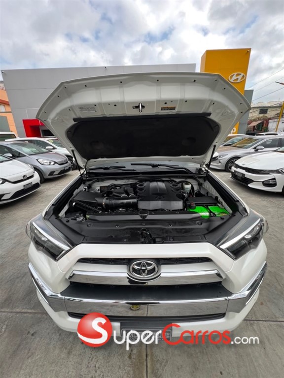 2019 Toyota 4 Runner Limited — foto 11 / 12