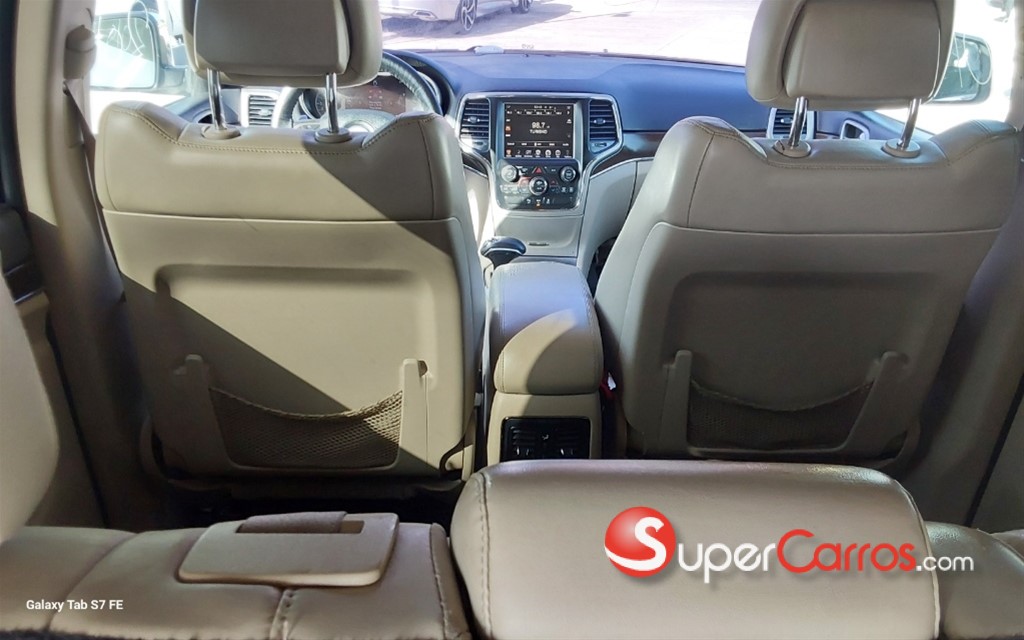 2015 Jeep Grand Cherokee Limited — foto 6 / 9