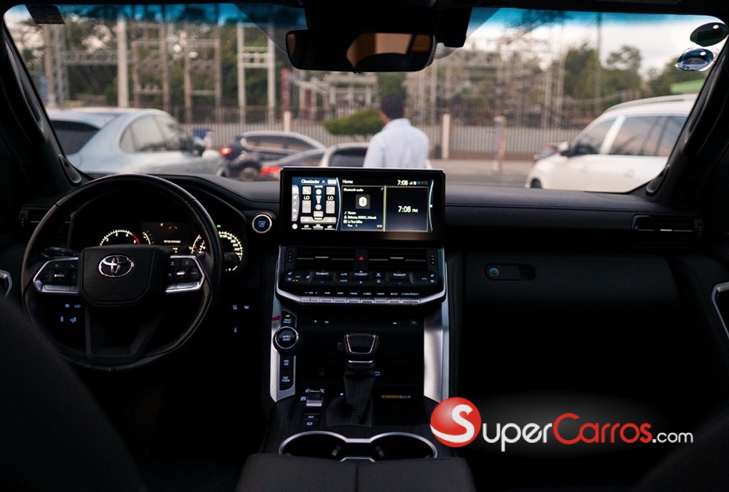 2023 Toyota Land Cruiser 300 VX-R — foto 12 / 12