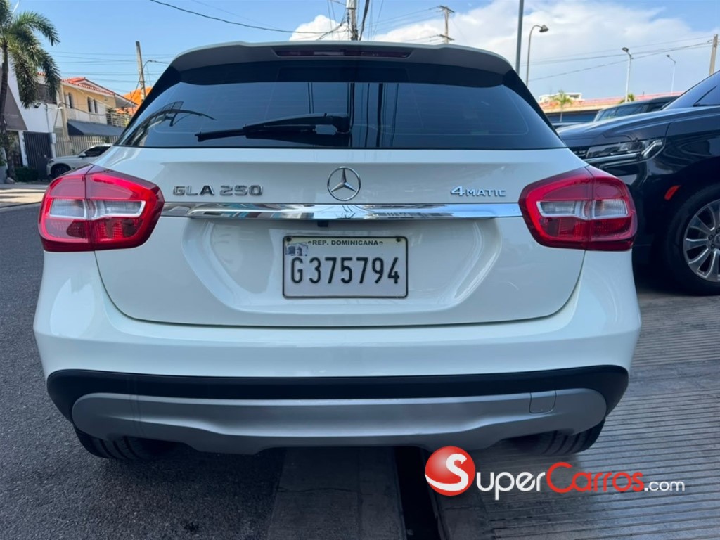 2017 Mercedes-Benz Clase GLA 250 4 Matic — foto 5 / 12