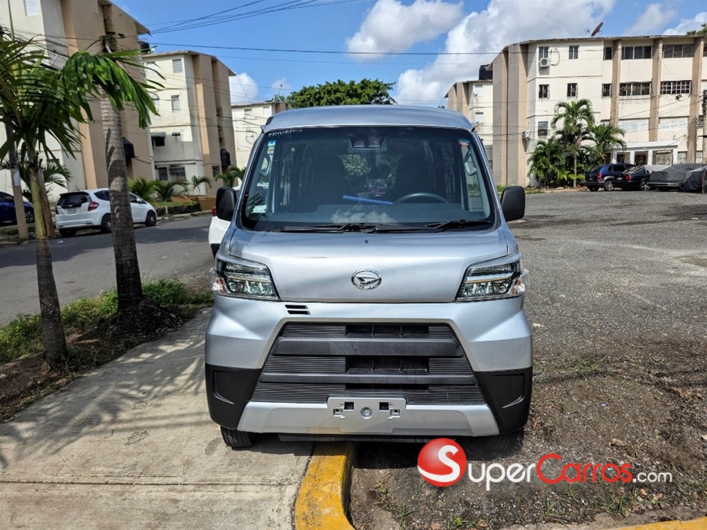 2021 Daihatsu Hijet — foto 2 / 12