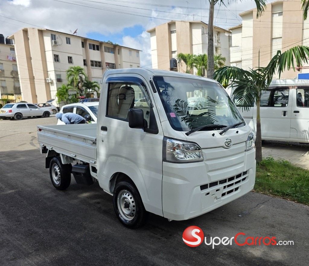 2022 Daihatsu Hijet — foto 11 / 12