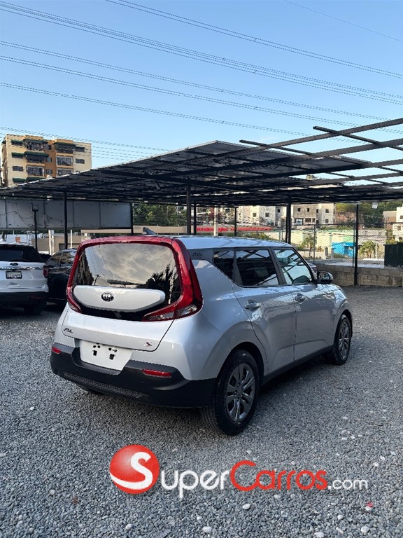 2020 Kia Soul — foto 3 / 11