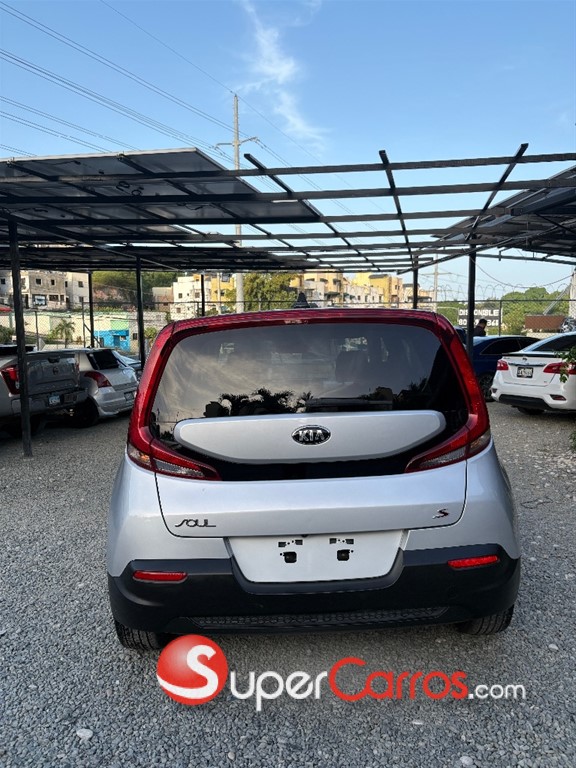 2020 Kia Soul — foto 6 / 11