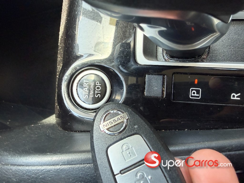 2021 Nissan Versa SV — foto 9 / 12