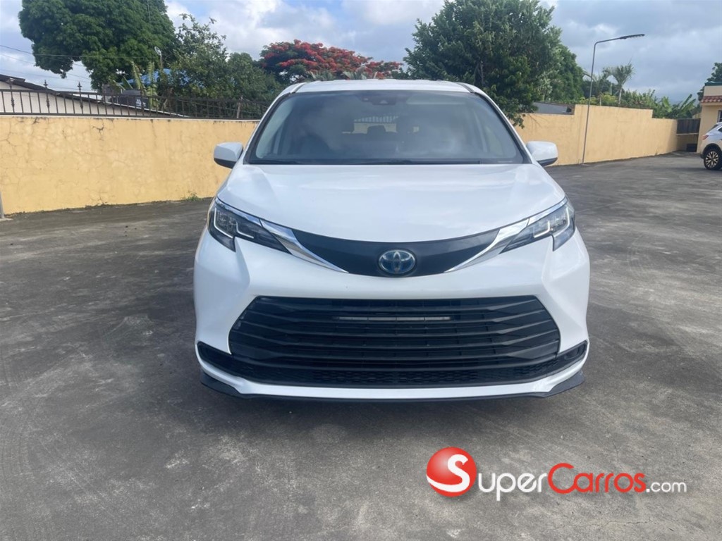 2021 Toyota Sienna LE — foto 6 / 12