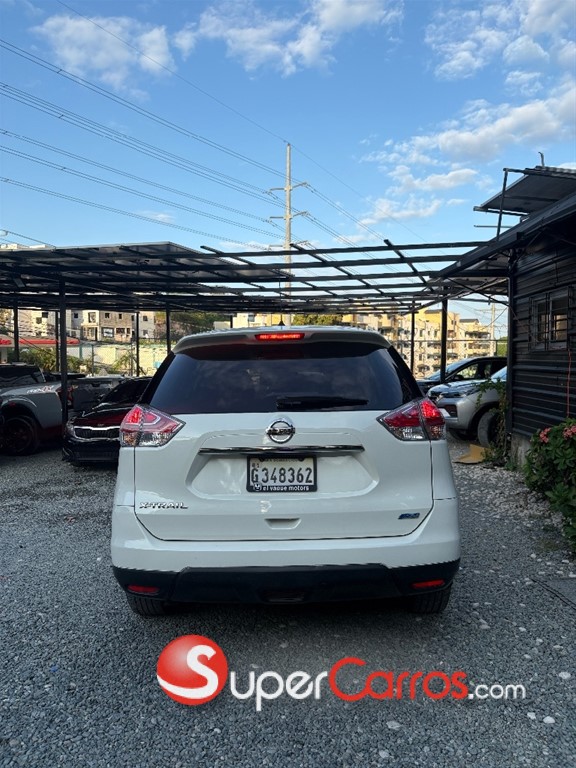 2016 Nissan X-Trail — foto 6 / 9