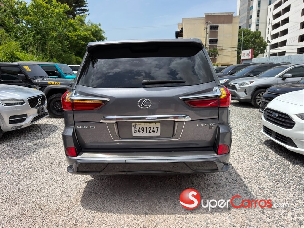 2020 Lexus LX 570 Sport — foto 5 / 10