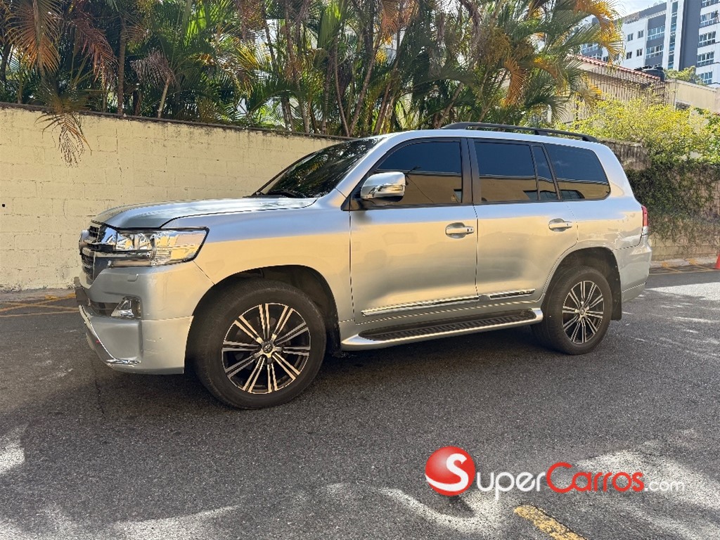 2013 Toyota Land Cruiser 200 VX-R