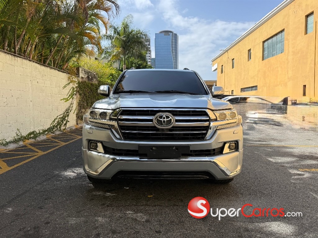 2013 Toyota Land Cruiser 200 VX-R — foto 2 / 12