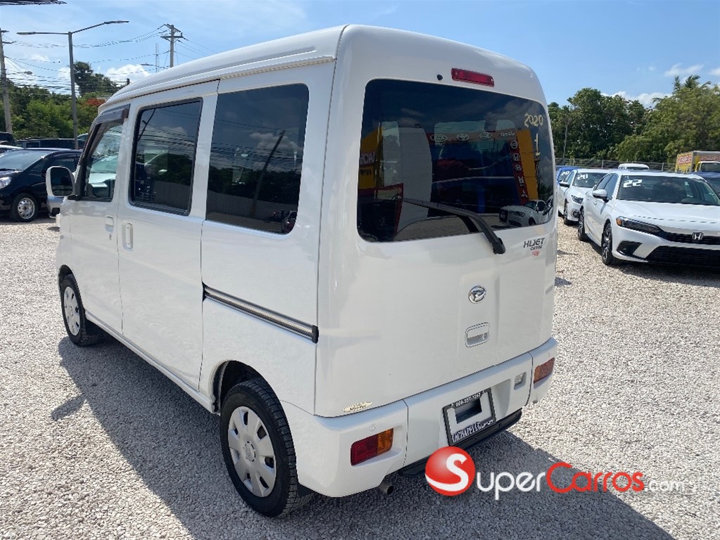 2020 Daihatsu Hijet Minivan — foto 5 / 11