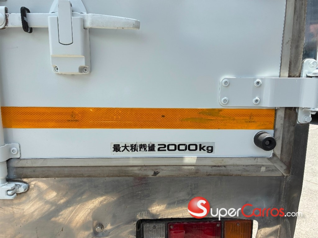 2015 Isuzu ELF — foto 12 / 12