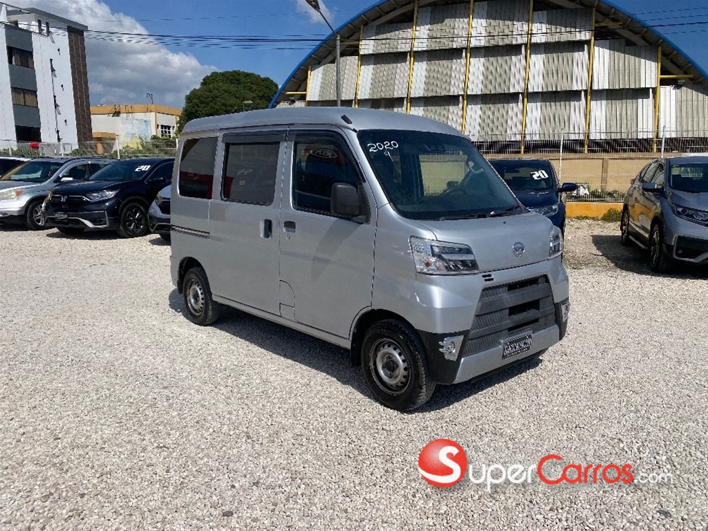 2020 Daihatsu Hijet Minivan — foto 3 / 9