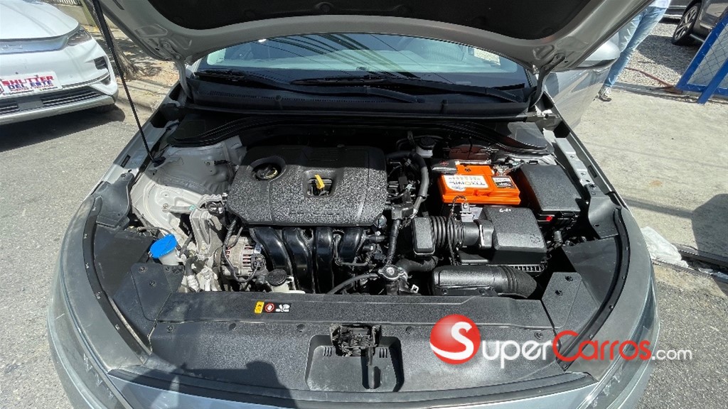2020 Hyundai Elantra SEL — foto 12 / 12
