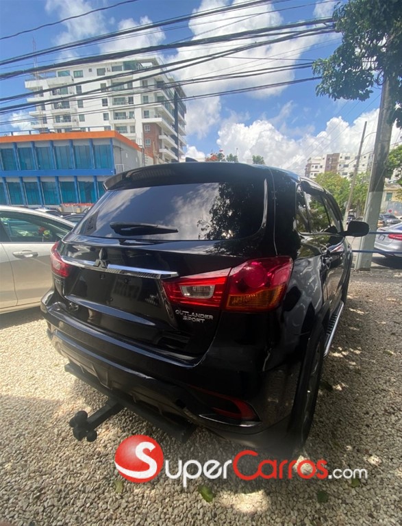 2018 Mitsubishi Motors Outlander Sport — foto 8 / 9